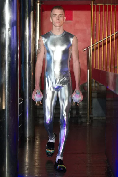 Look 38